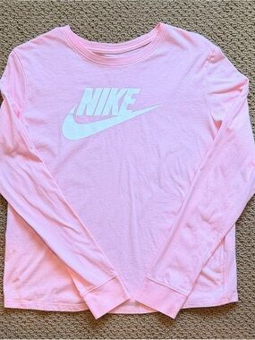 Nike!! Work Out “In The Pink” with this Nike Pink Long Sleeve Tee!